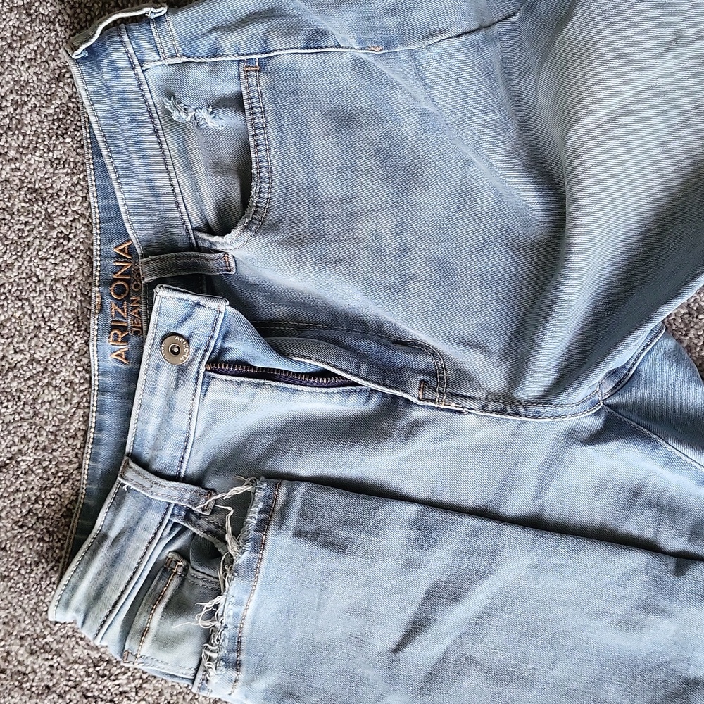 Jeans - Picture 2 of 4